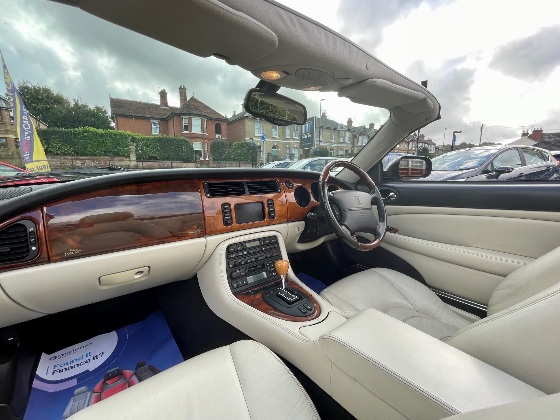 Car For Sale Jaguar XK 8 - LD54NCN Sixers Group Image #7