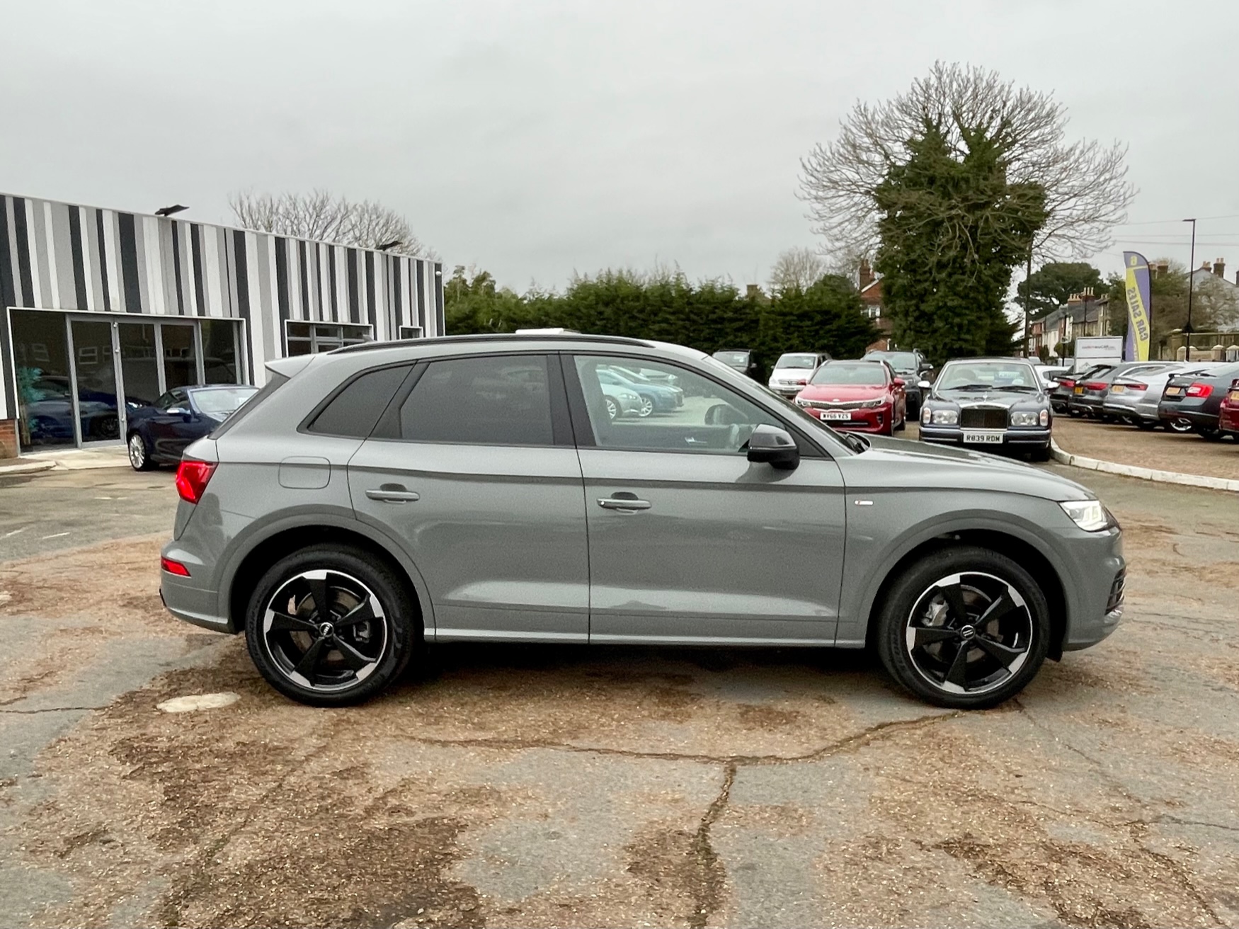 Car For Sale Audi Q5 - KP20XVY Sixers Group Image #1