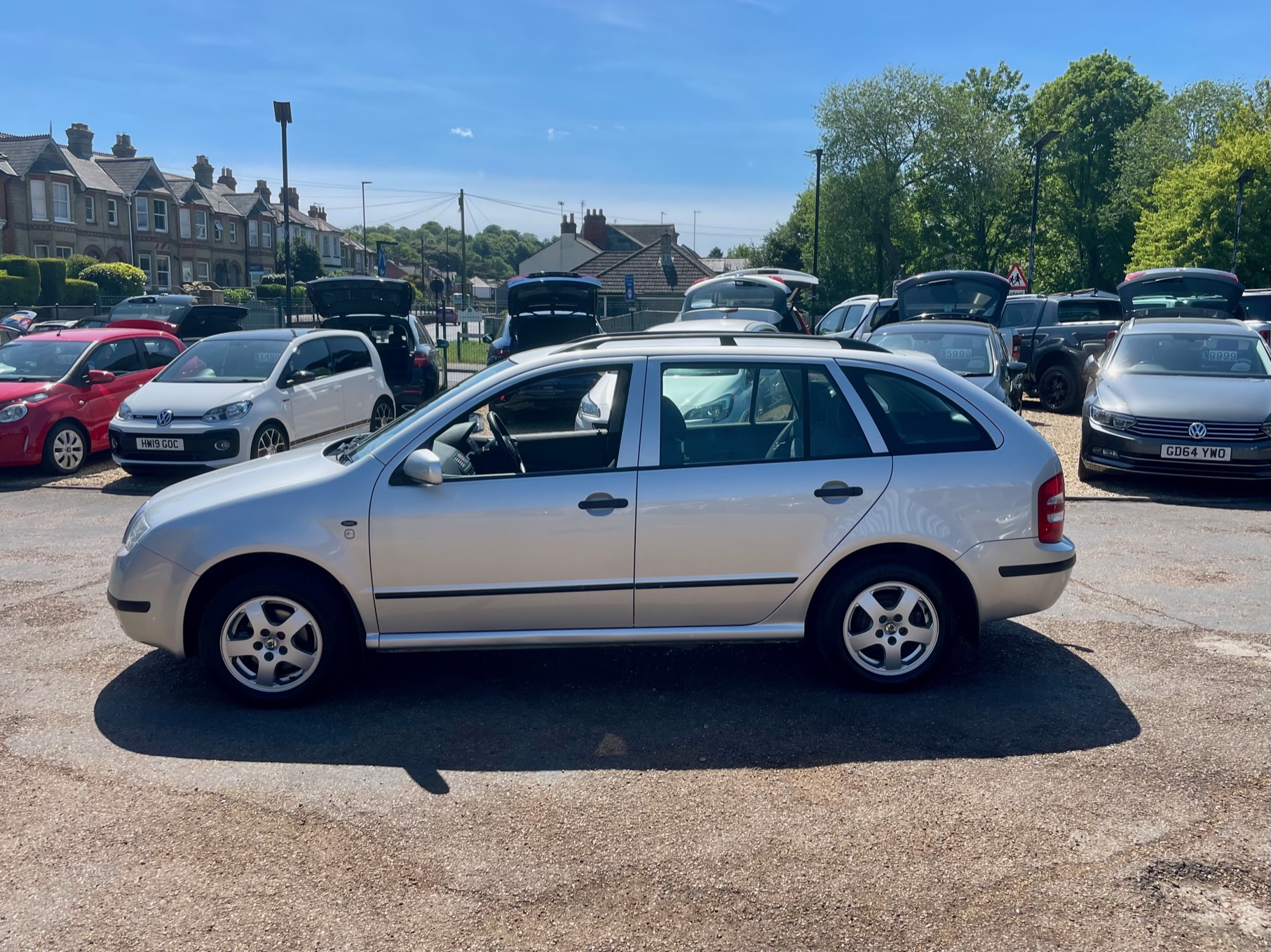 Car For Sale Skoda Fabia - HW04EJE Sixers Group Image #5