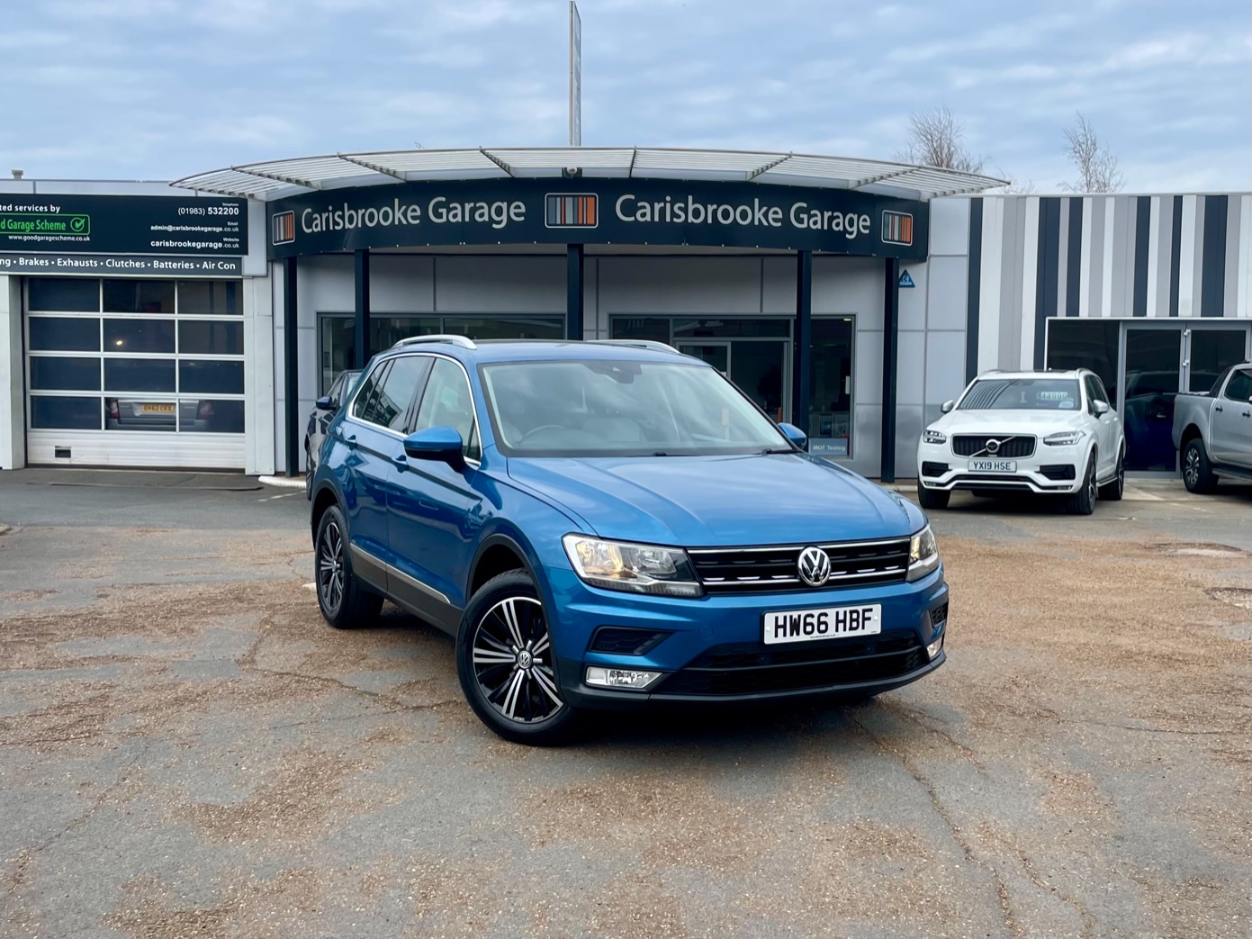 Car For Sale Volkswagen Tiguan - HW66HBF Sixers Group Image #0