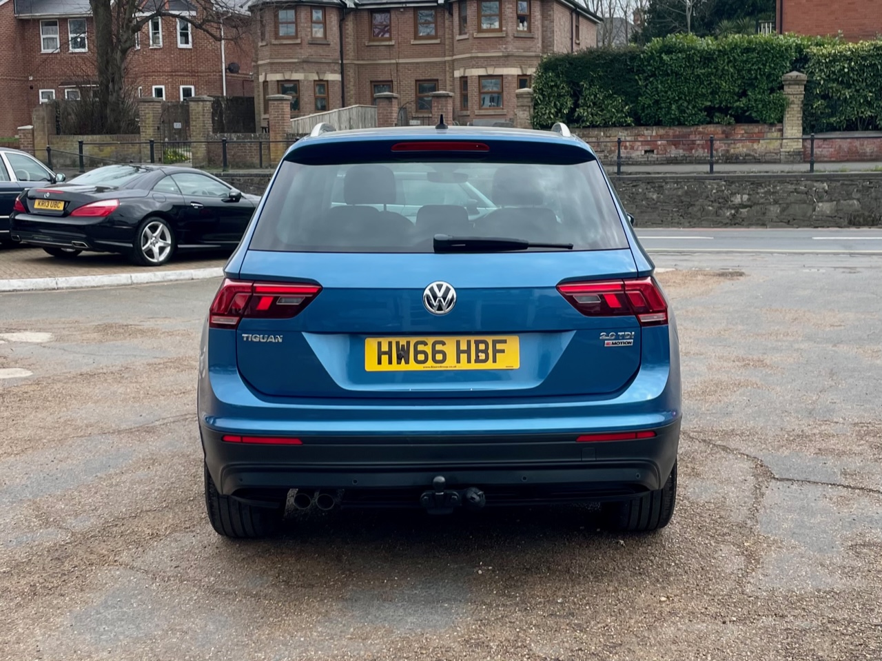 Car For Sale Volkswagen Tiguan - HW66HBF Sixers Group Image #3