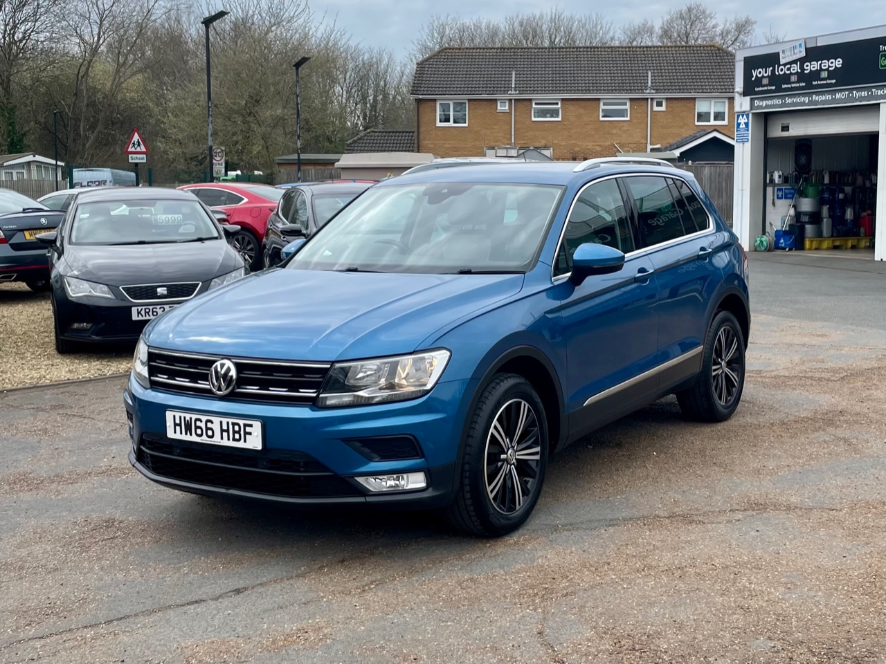 Car For Sale Volkswagen Tiguan - HW66HBF Sixers Group Image #6