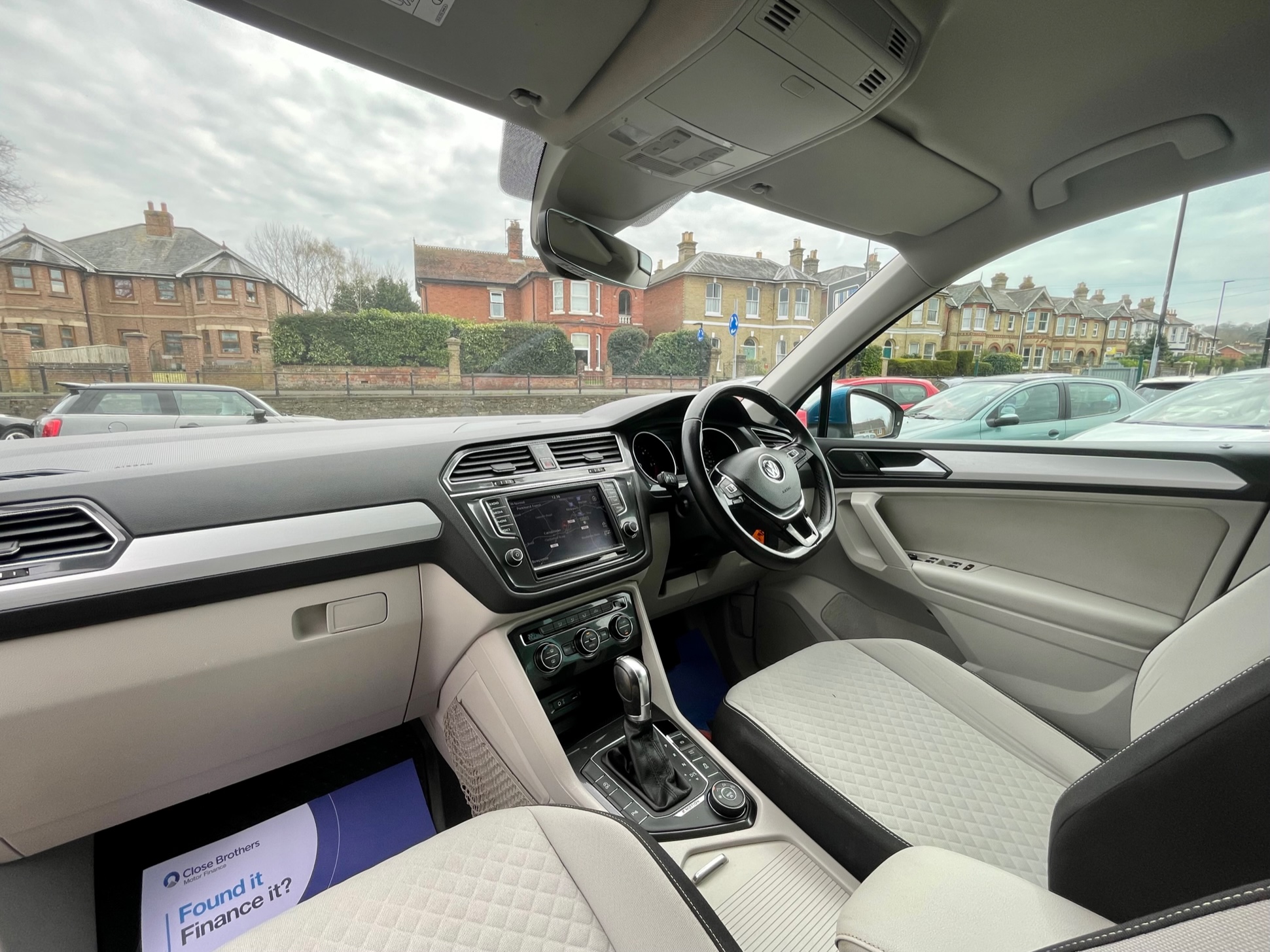 Car For Sale Volkswagen Tiguan - HW66HBF Sixers Group Image #8