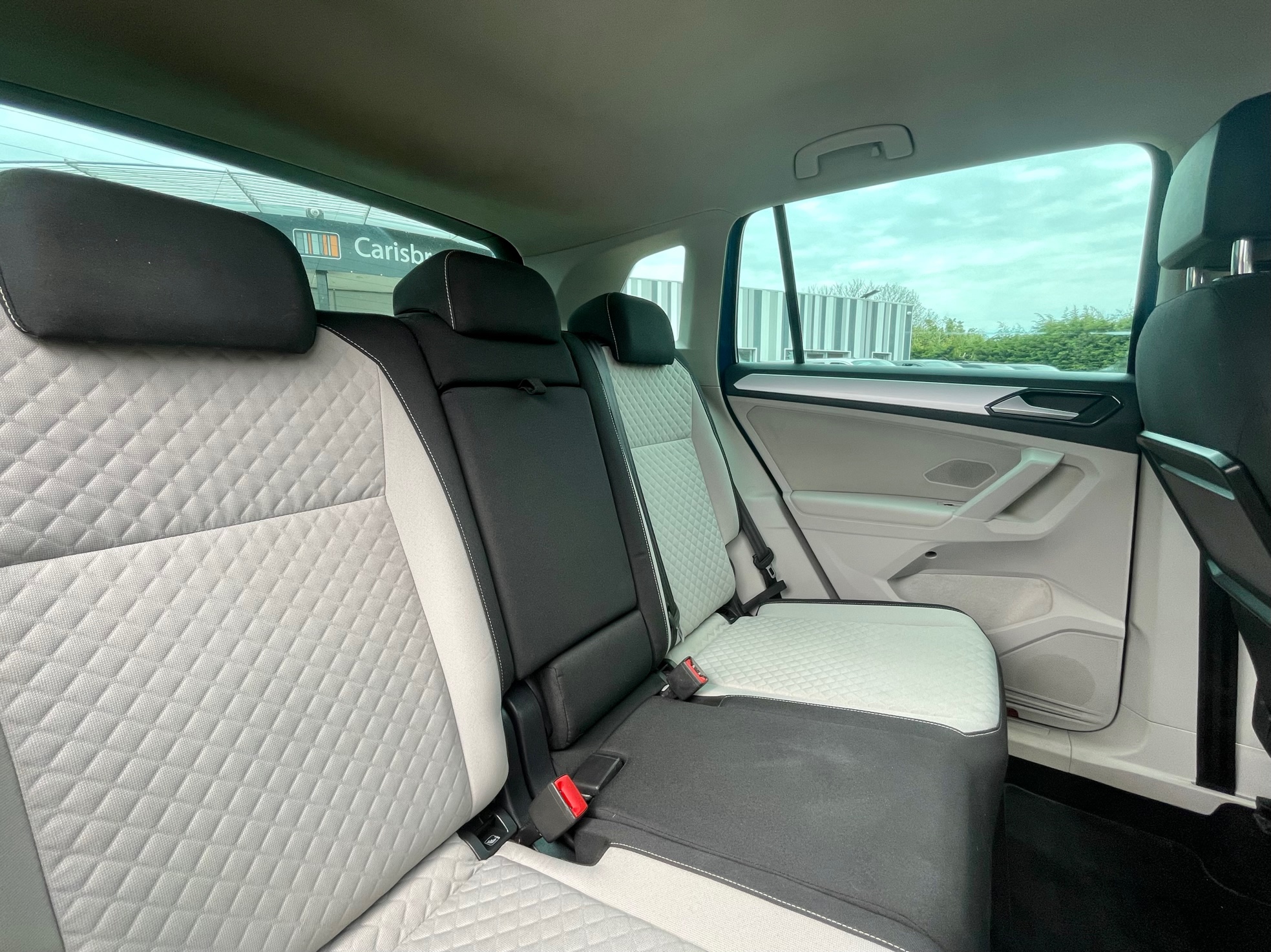 Car For Sale Volkswagen Tiguan - HW66HBF Sixers Group Image #9
