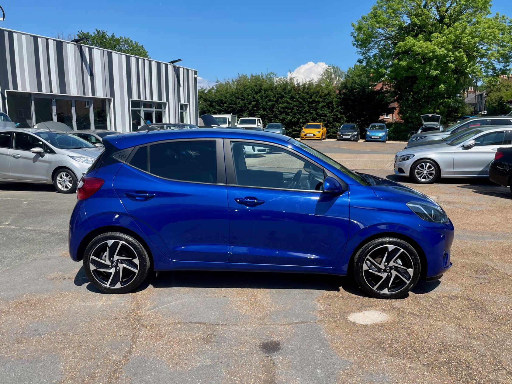 Car For Sale Hyundai I-10 - HW71JXZ Sixers Group Image #1