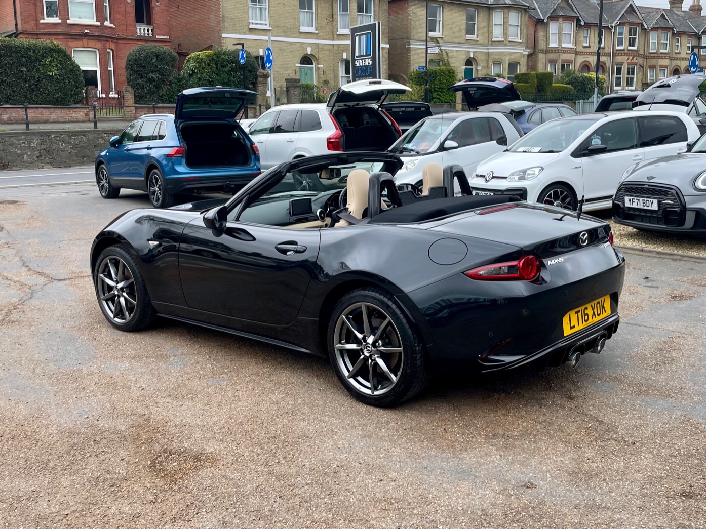 Car For Sale Mazda MX 5 - LT16XOK Sixers Group Image #4