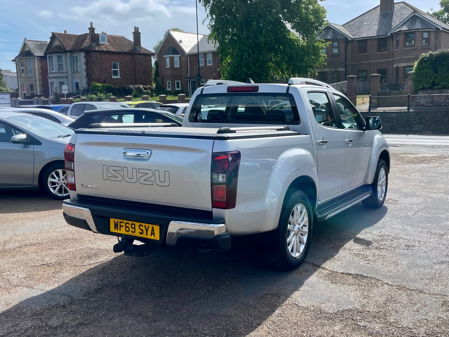 Car For Sale Isuzu D-MAX - WF69SYA Sixers Group Image #2