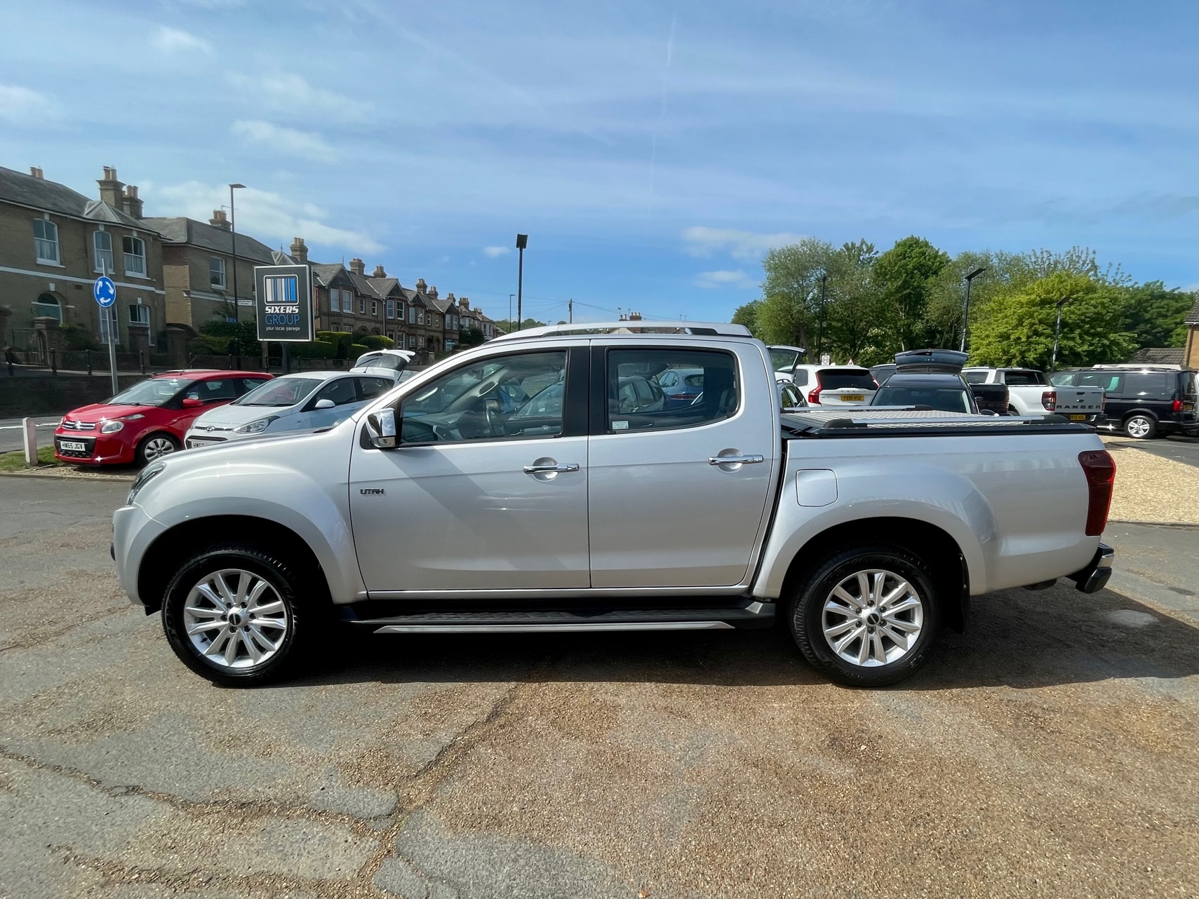Car For Sale Isuzu D-MAX - WF69SYA Sixers Group Image #5