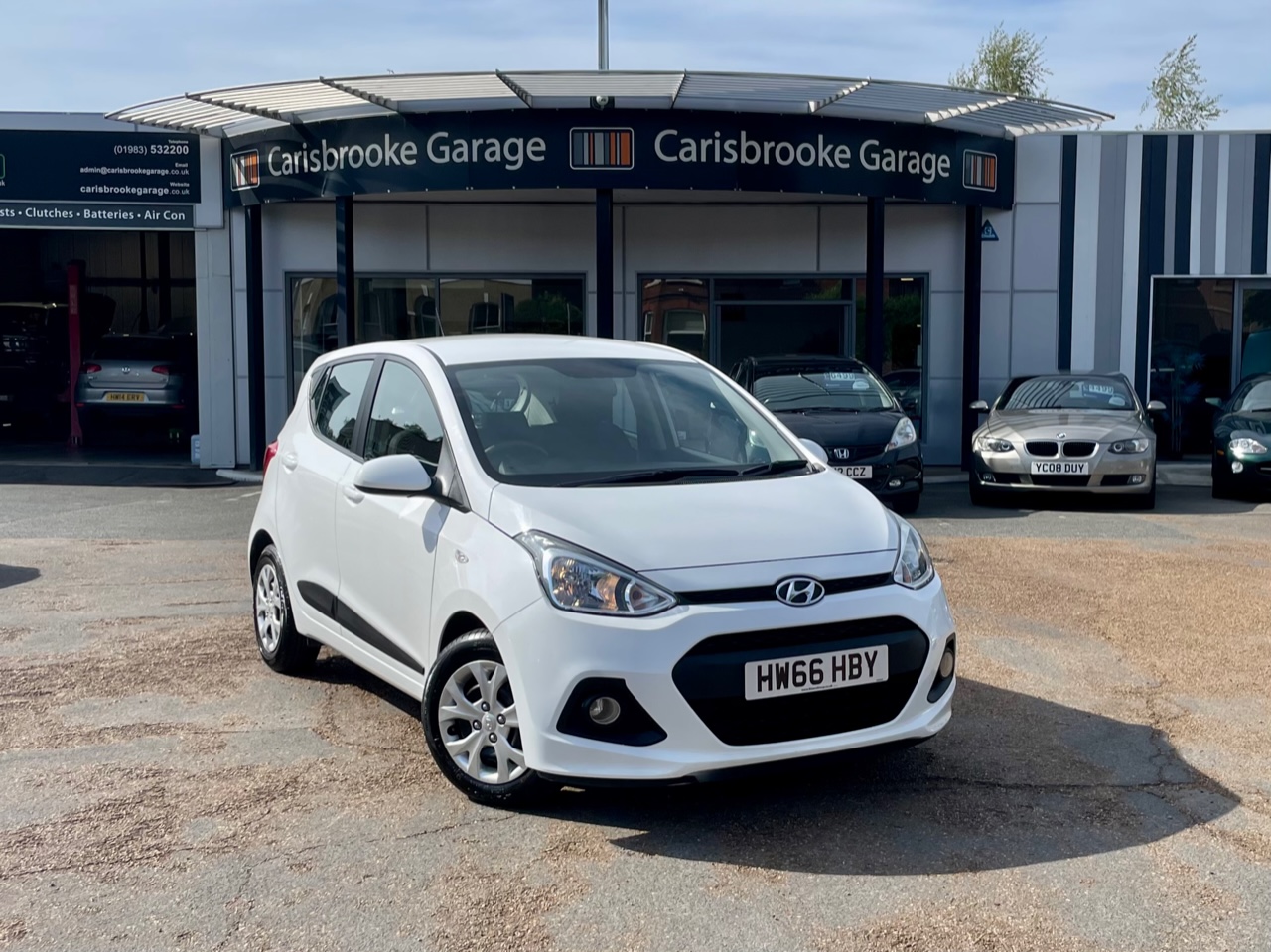 Car For Sale Hyundai I-10 - HW66HBY Sixers Group Image #0