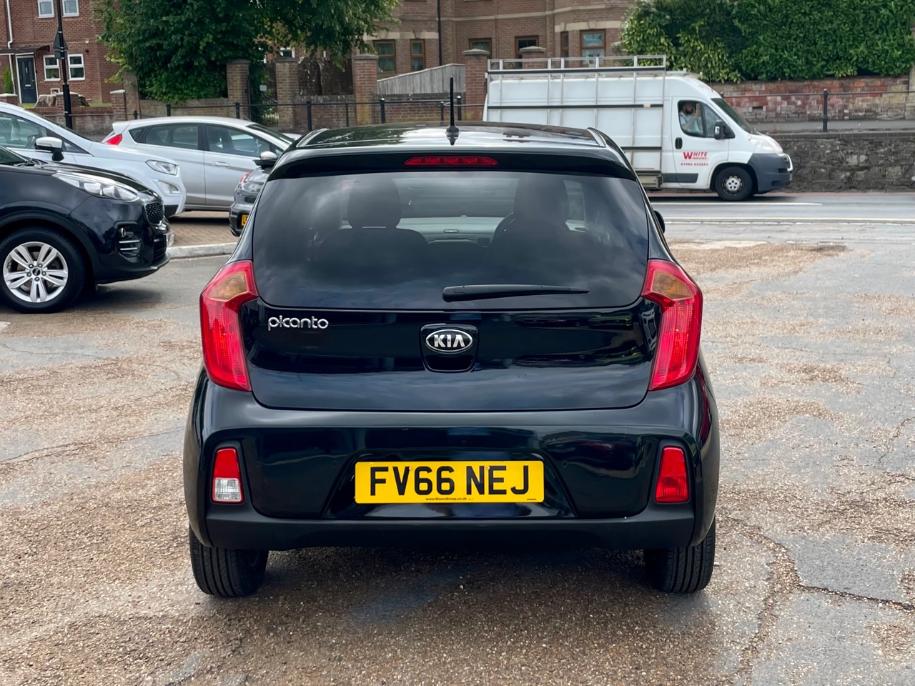 Car For Sale Kia Picanto - FV66NEJ Sixers Group Image #3