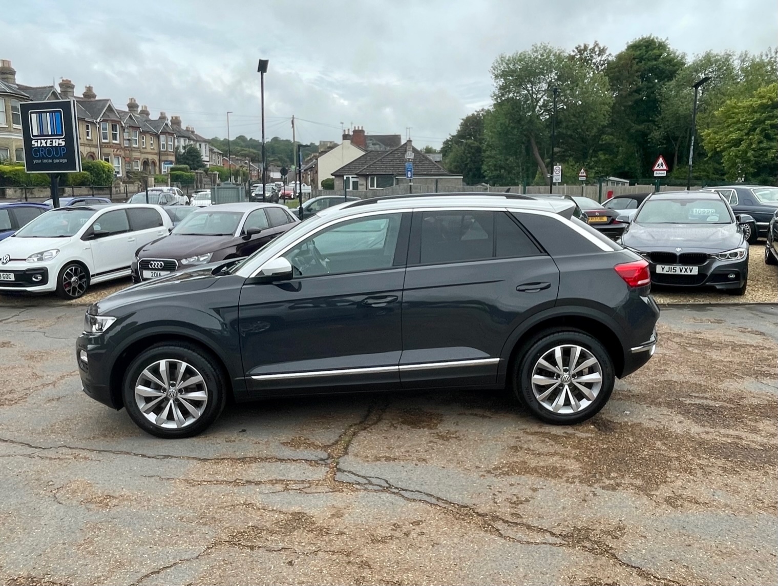 Car For Sale Volkswagen T-ROC - HW20OCN Sixers Group Image #5