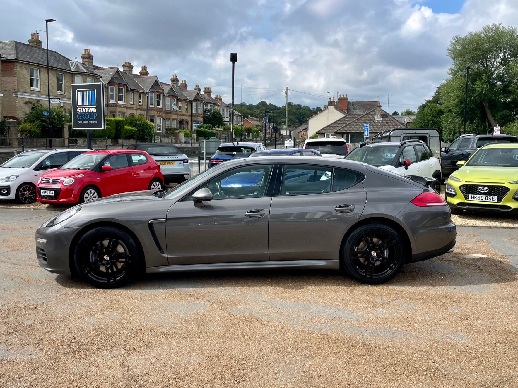 Car For Sale Porsche Panamera - LF64FUV Sixers Group Image #4