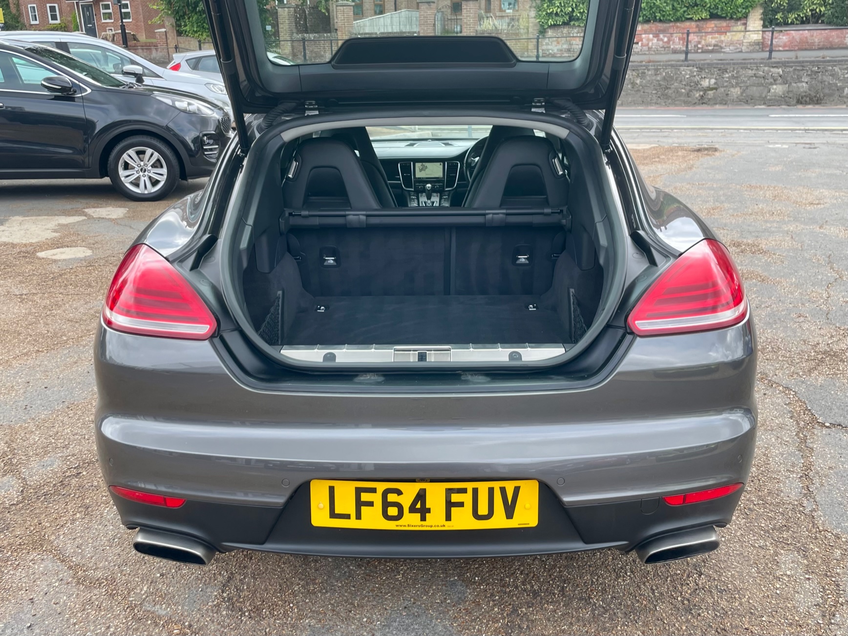 Car For Sale Porsche Panamera - LF64FUV Sixers Group Image #8