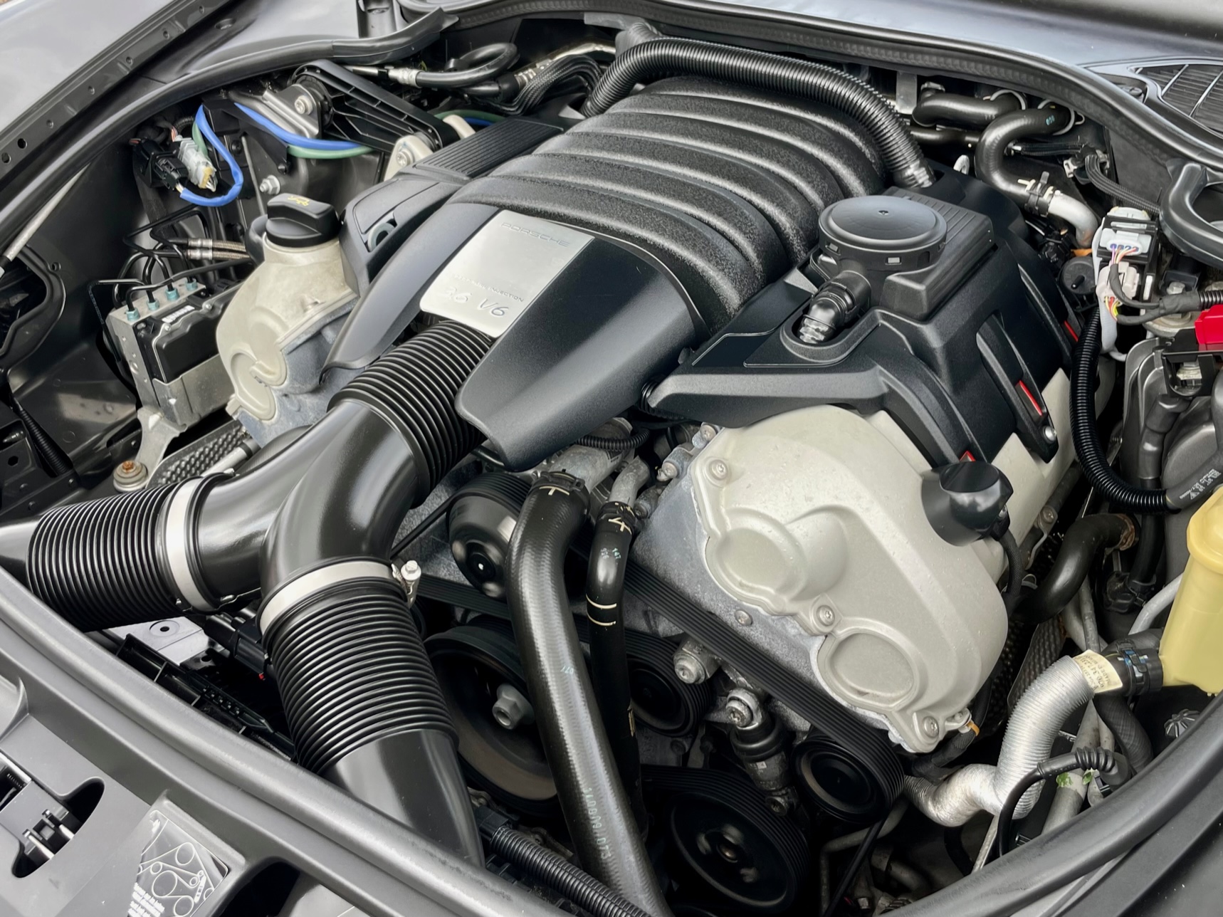 Car For Sale Porsche Panamera - LF64FUV Sixers Group Image #9