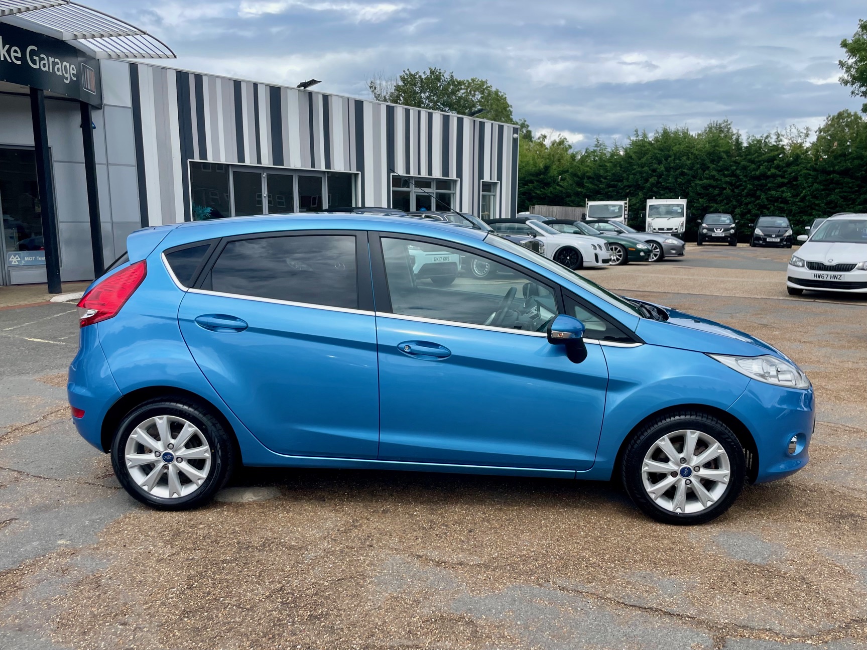 Car For Sale Ford Fiesta - HW60MXP Sixers Group Image #1