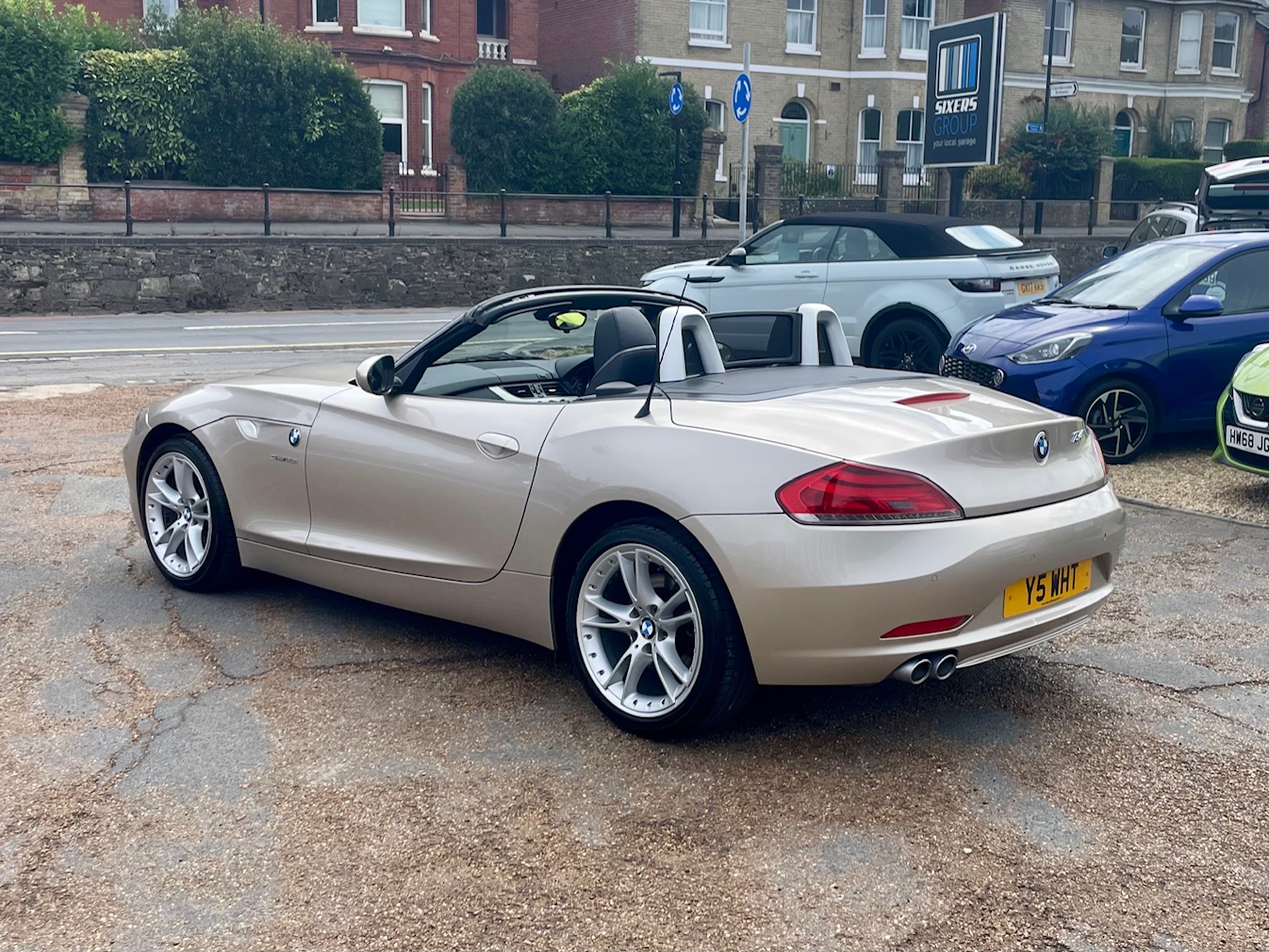 Car For Sale BMW Z4 - Y5WHT Sixers Group Image #4