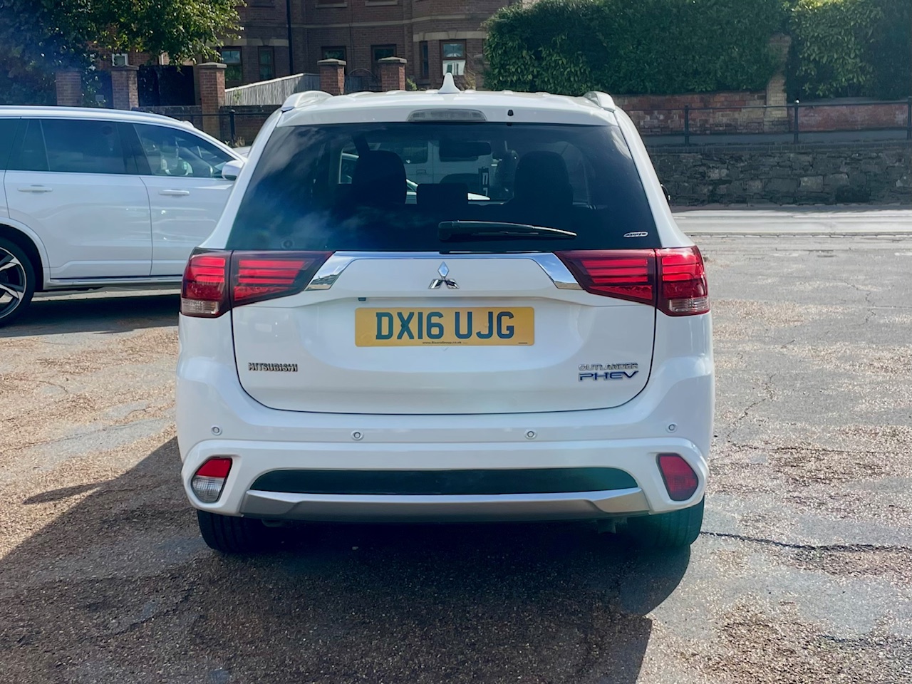 Car For Sale Mitsubishi Outlander - DX16UJG Sixers Group Image #3