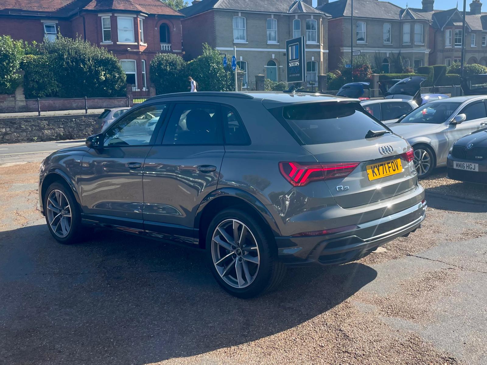 Car For Sale Audi Q3 - KY71FOV Sixers Group Image #4