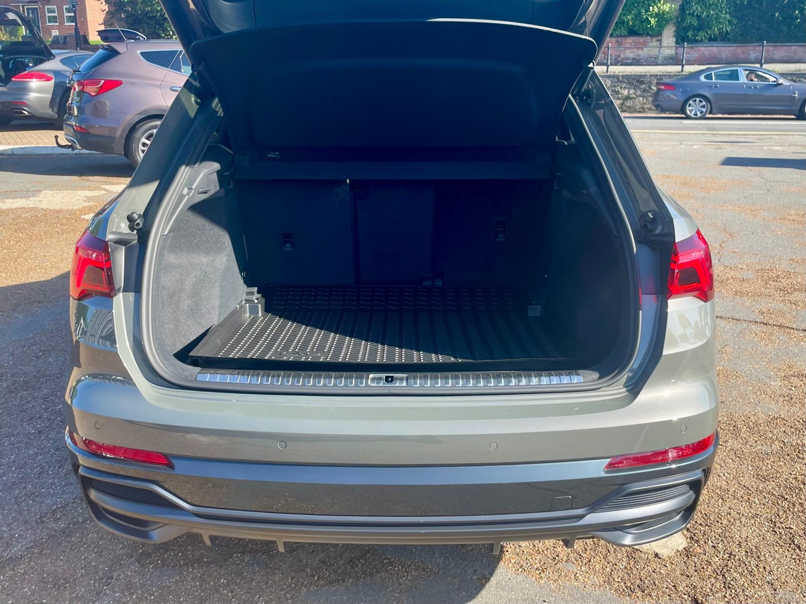 Car For Sale Audi Q3 - KY71FOV Sixers Group Image #10