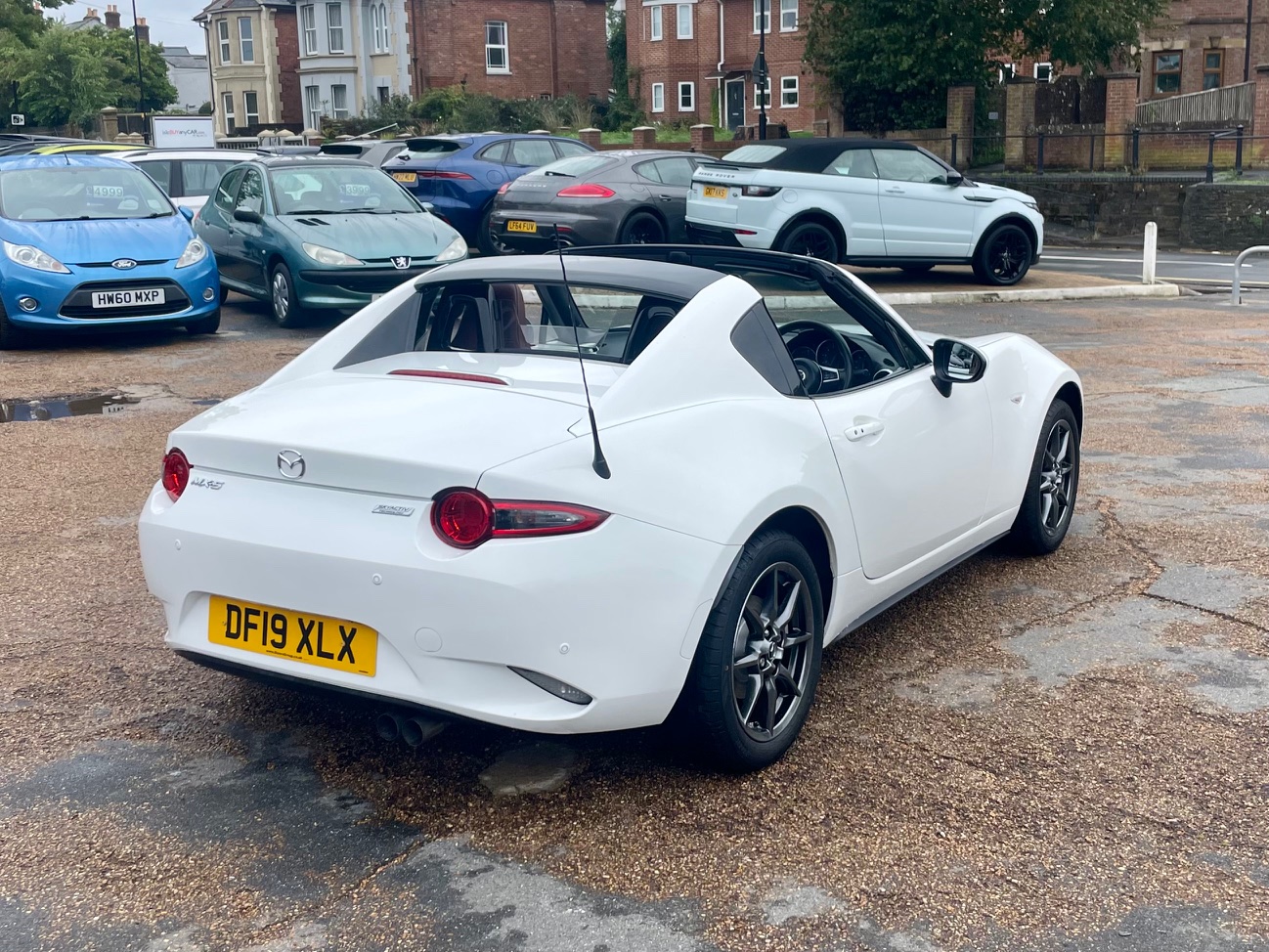 Car For Sale Mazda MX 5 - DF19XLX Sixers Group Image #2