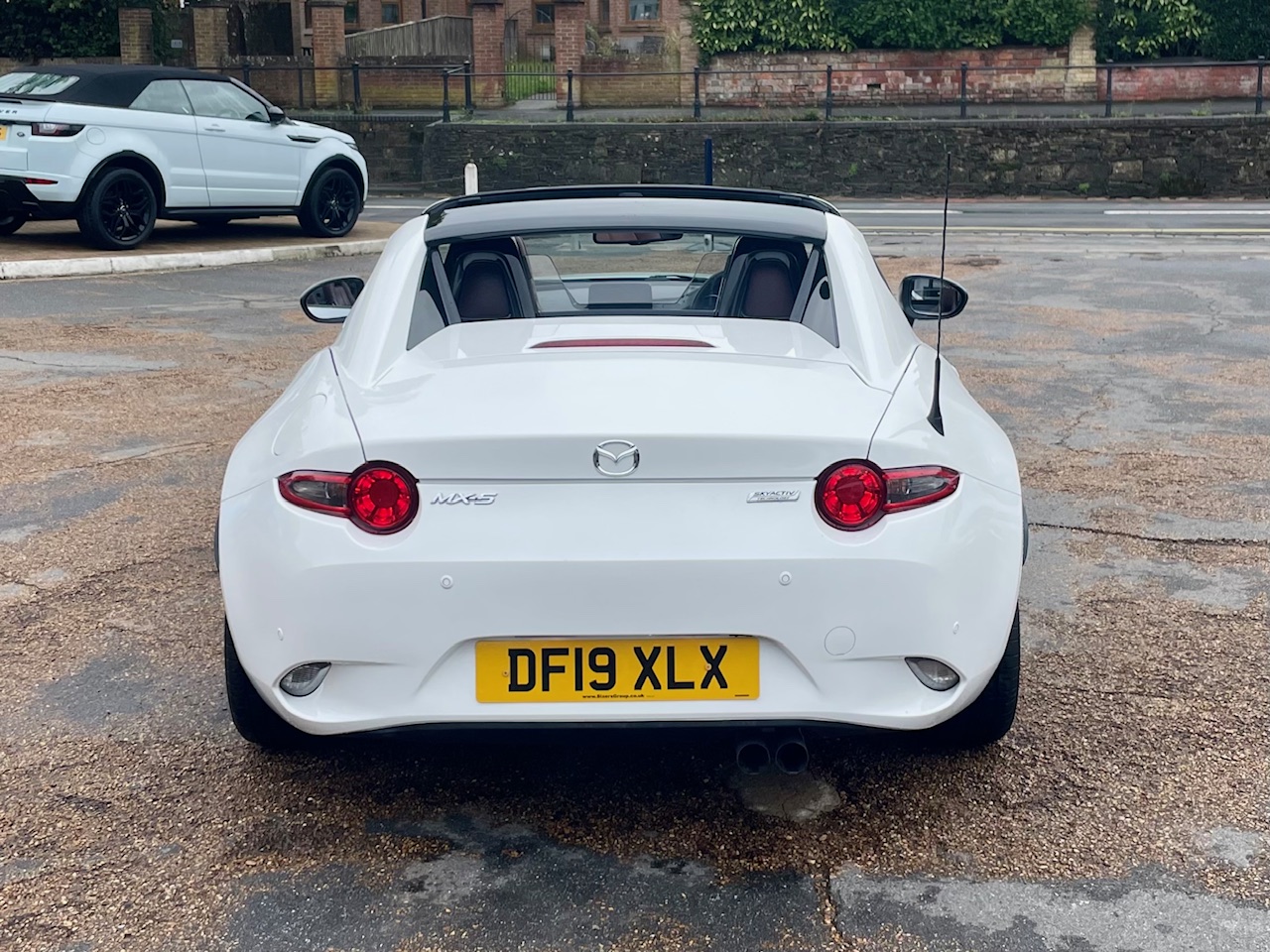 Car For Sale Mazda MX 5 - DF19XLX Sixers Group Image #3