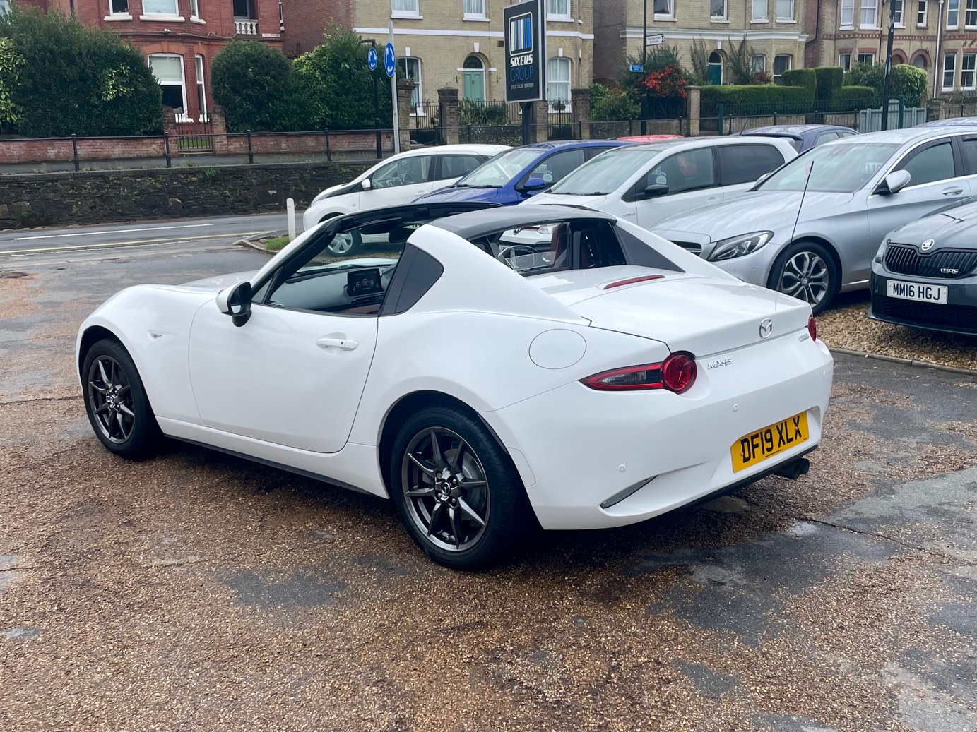 Car For Sale Mazda MX 5 - DF19XLX Sixers Group Image #4