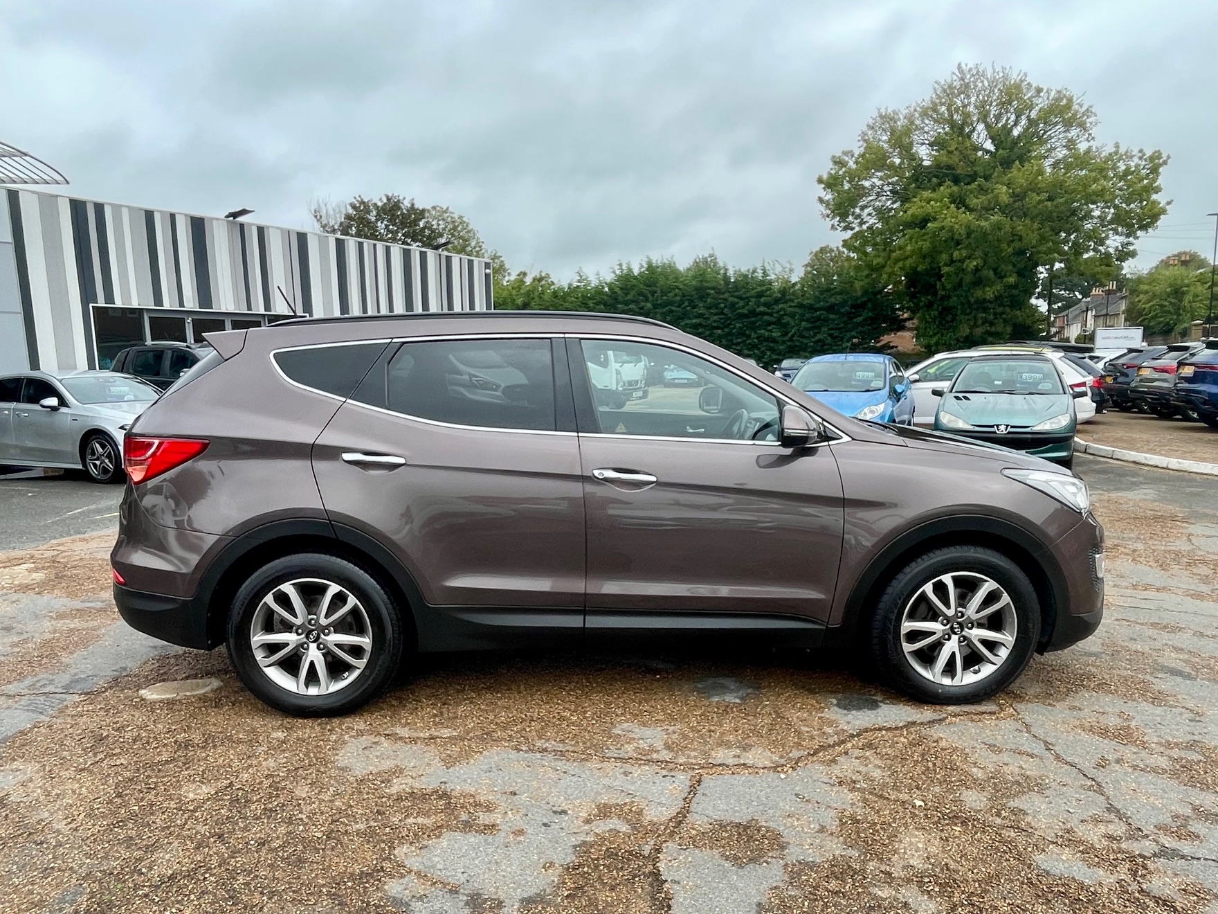 Car For Sale Hyundai Santa Fe - RO64GKN Sixers Group Image #1