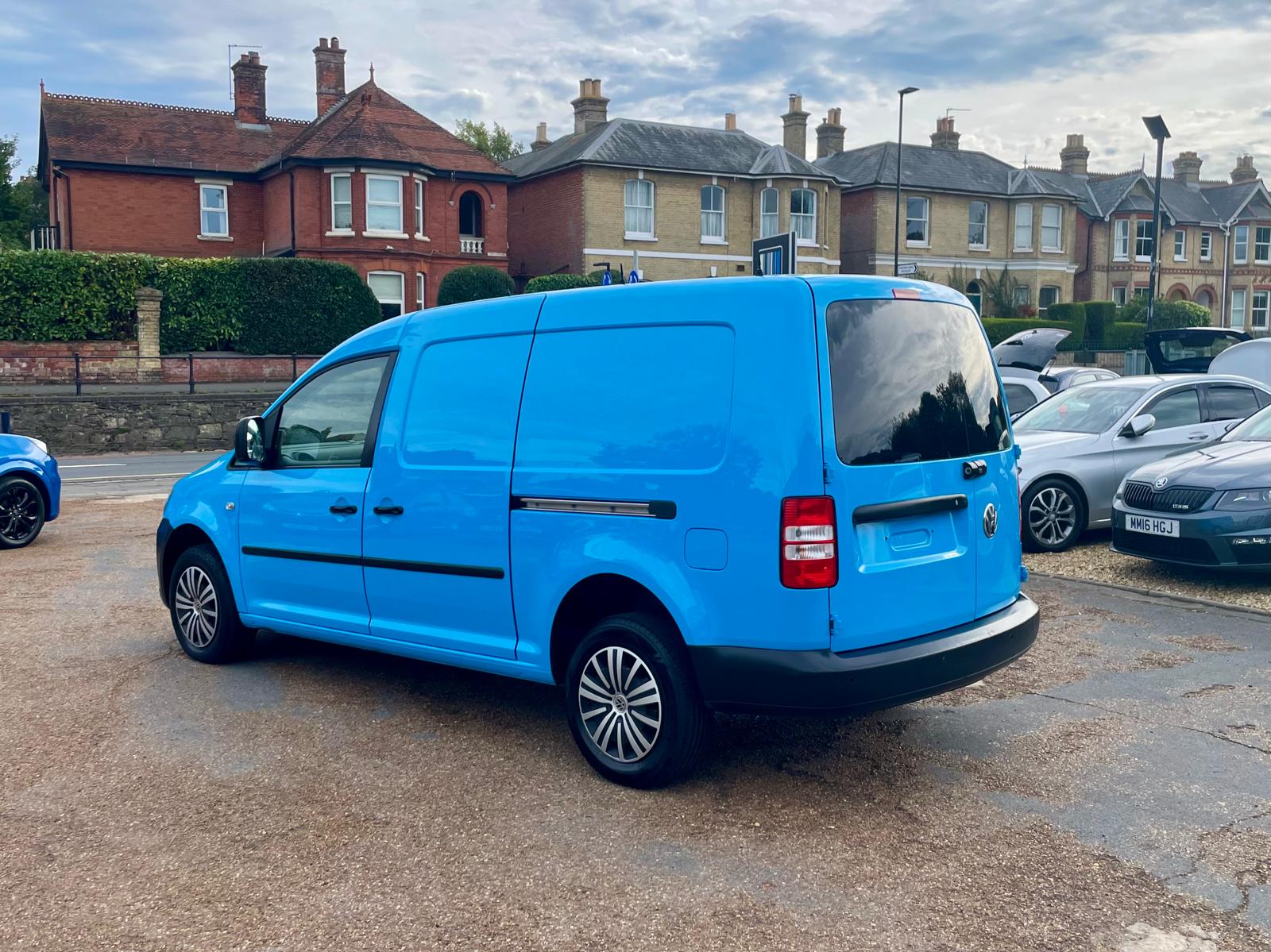 Car For Sale Volkswagen Caddy Maxi - PK13KVC Sixers Group Image #4