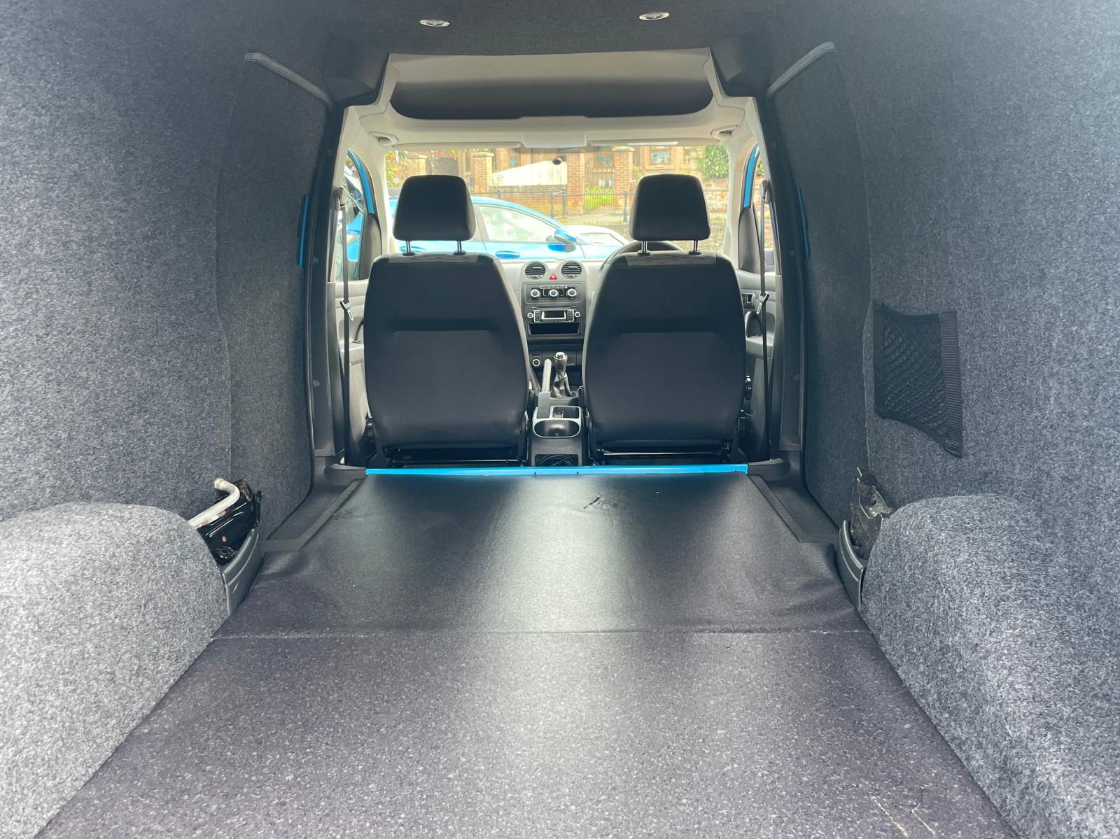 Car For Sale Volkswagen Caddy Maxi - PK13KVC Sixers Group Image #8