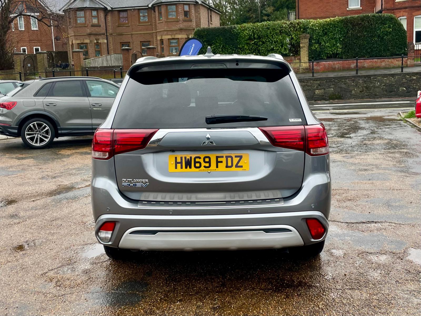 Car For Sale Mitsubishi Outlander - HW69FDZ Sixers Group Image #3