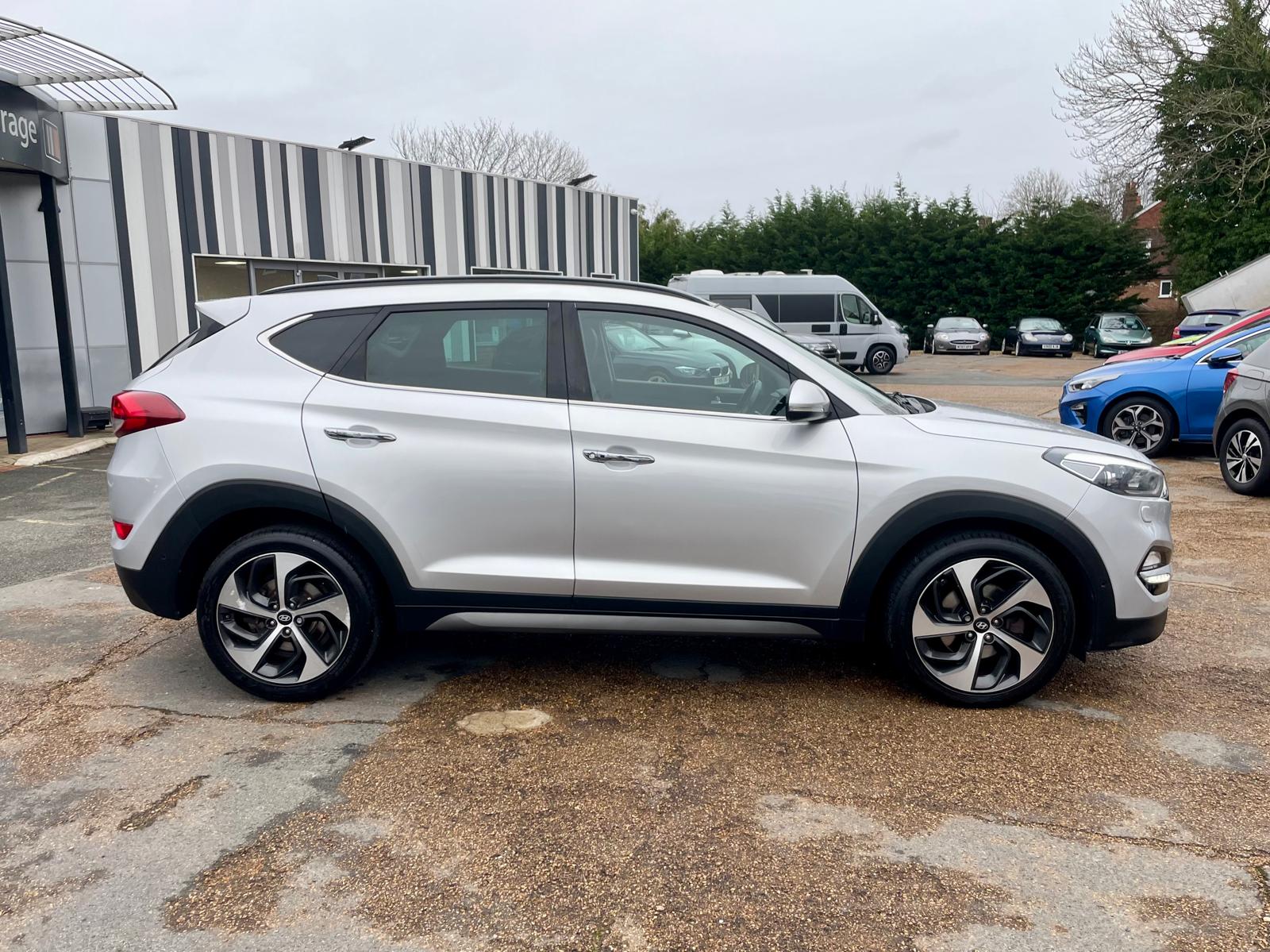 Car For Sale Hyundai TUCSON - EA15VFO Sixers Group Image #1